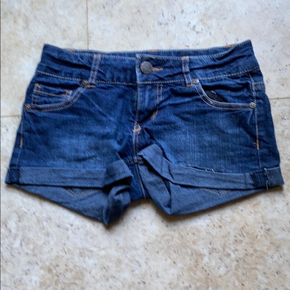 Celebrity Pink Jean Shorts sz 1